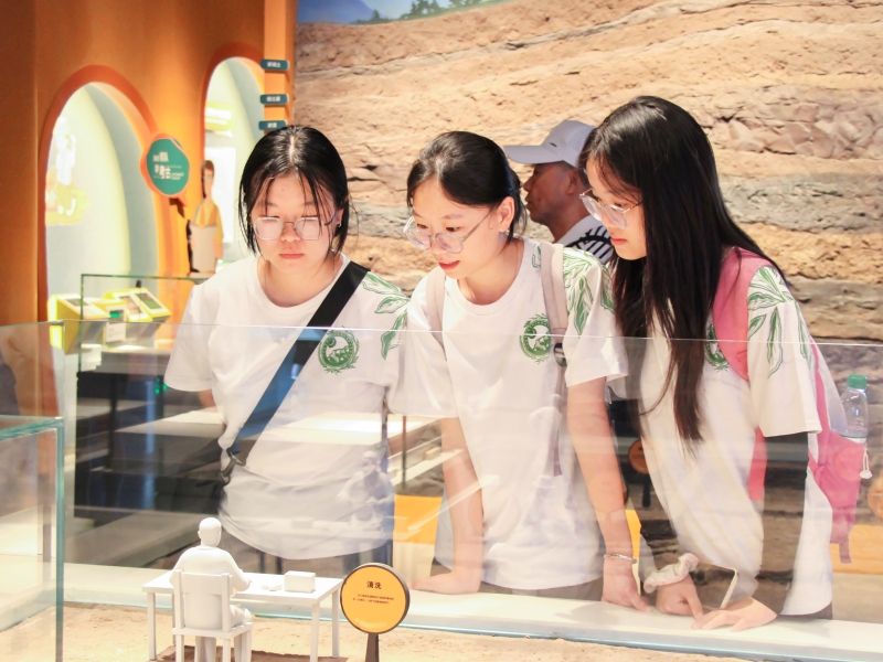 ���E���˻� ߵ��ǧ��ǡ��������t(y��)�W(xu��)Ժˎ�W(xu��)Ժ��(sh��)�`�(du��)̽���_�҉��zַ