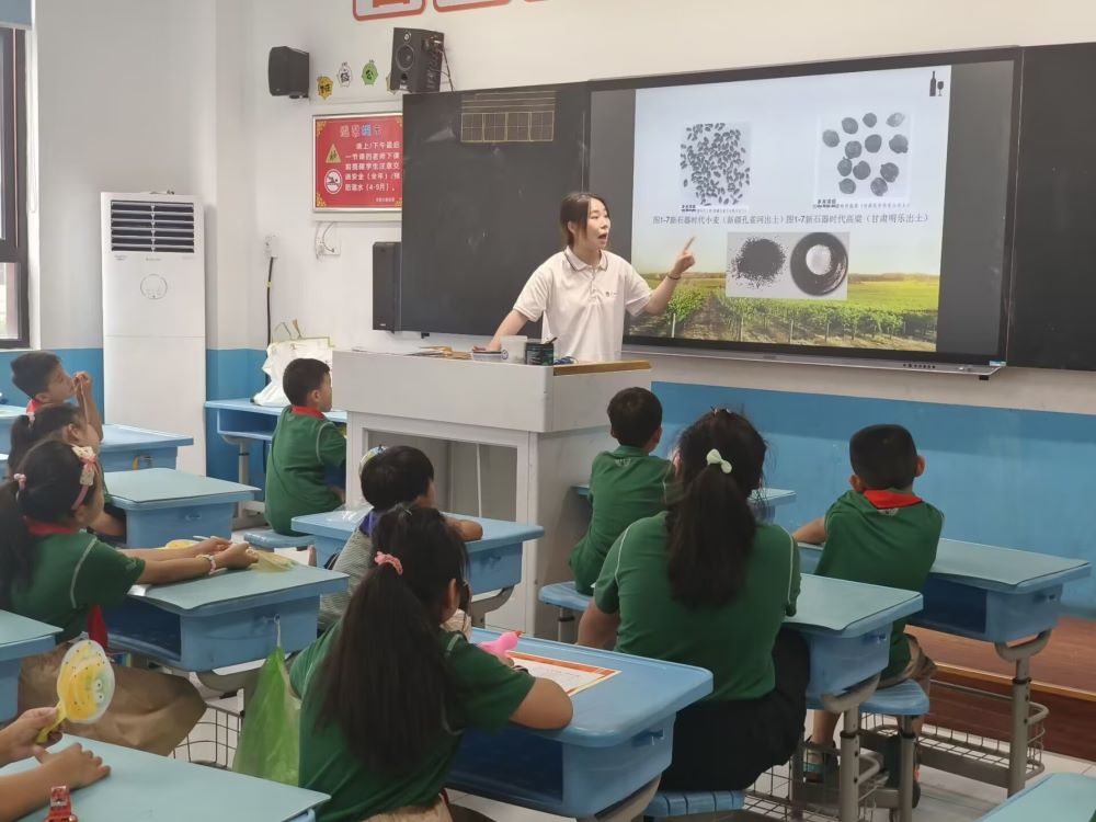 �����r���Ļ��������W�����L