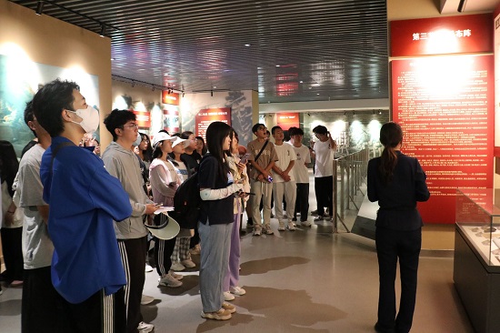 ��ӛ�tɫʹ�����s�m(x��)�tɫѪ�}���������đ�(zh��n)�ۼo(j��)���^