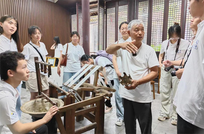 �Ƽ����з��z�������ഺ�����r(sh��)���A�¡����Ї�(gu��)�z�I