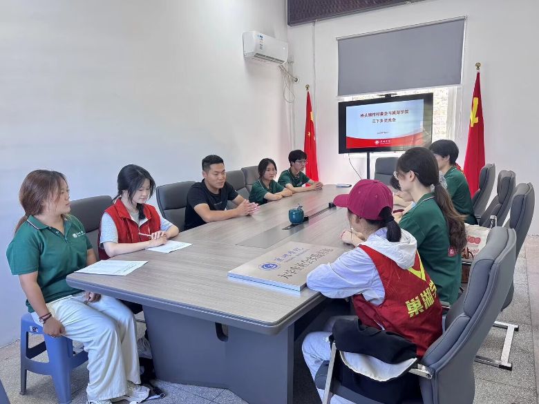 �����WԺ�W�������У����ഺ���`�L�͘��^䁴����B�D����