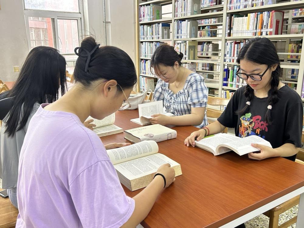 ������֪֮�ģ�̽���ڄ�(d��ng)�l(f��)չ