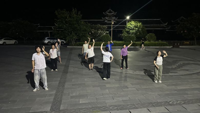 ˇ�ȼ�����d��կ �c�����ݎr�_��ҹ