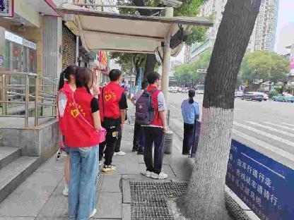 �����W�������l(xi��ng)�����Ć�����׌���w��