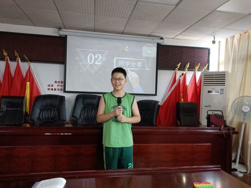 �D��������С�������_����