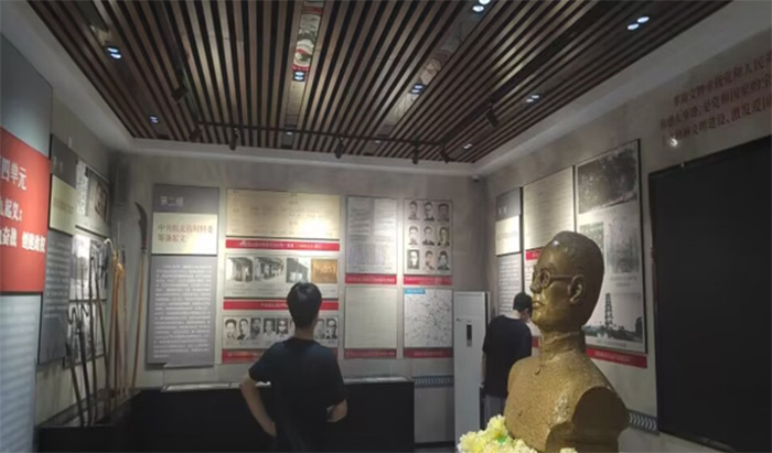 ���չ��̴�W�W�������l��̽���tɫ���������tɫ