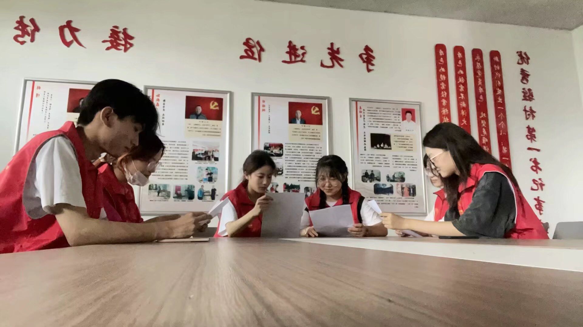 �۽���^�����|�����_չ��^�������L