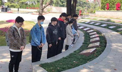 ���׷˼ ��������