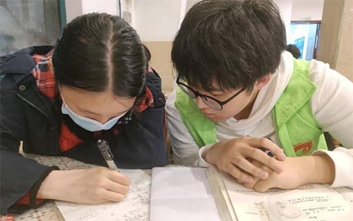 ���W�WԺ���ŷ���ꠌW������У�����־Ը��