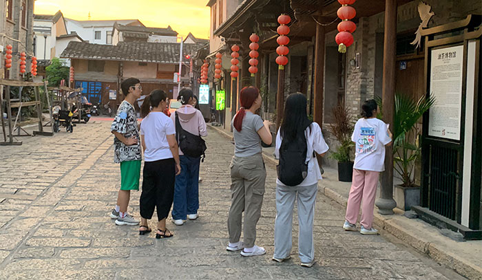 �����֮���R�۳��Կڹ��(zh��n)�İ��炥��