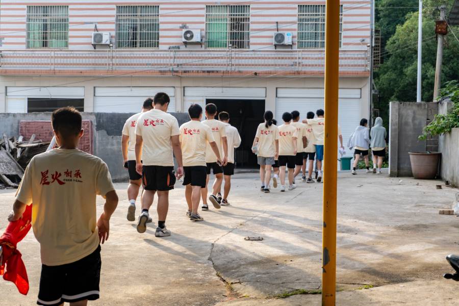 ���ǻ���С������l(xi��ng)���ഺ�����h����݅���ԏ�