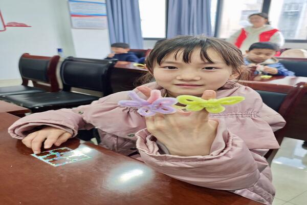 �L��ͯ�꣬ɫ��δ�� ��������ؔ����W�x���f����ͯ�����ʺ��L����ͯ���n�á����