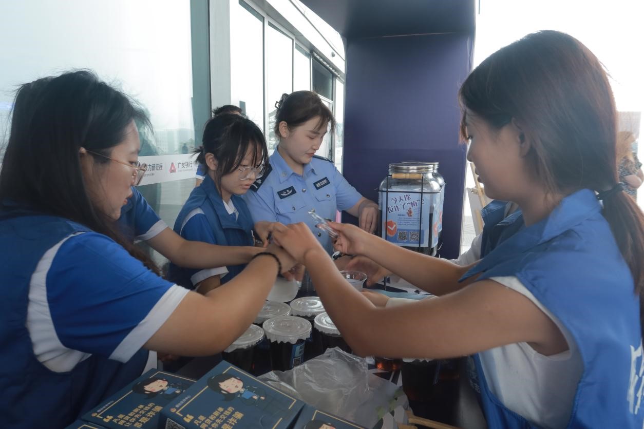 ����W(xu��)�������l(xi��ng)����ȫ�^(gu��)��٣� һ���p��