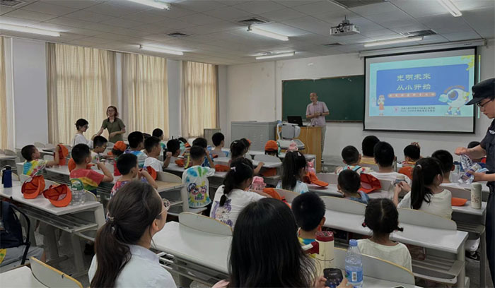 �����۵׊W�����˽�AI����