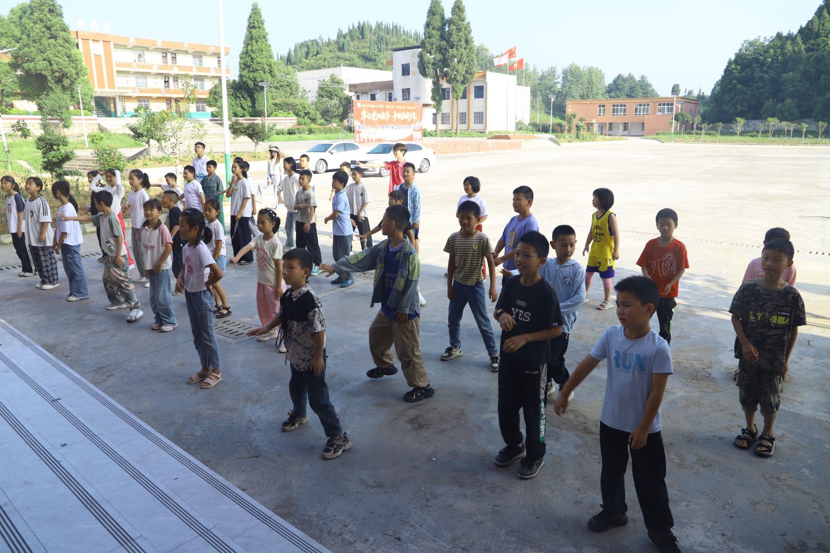 �ഺ�����l(xi��ng)��·����Ժ�W(xu��)���`���ģ�����Z�W(xu��)Ժ���������l(xi��ng)־Ը����(w��)��_չ���`���