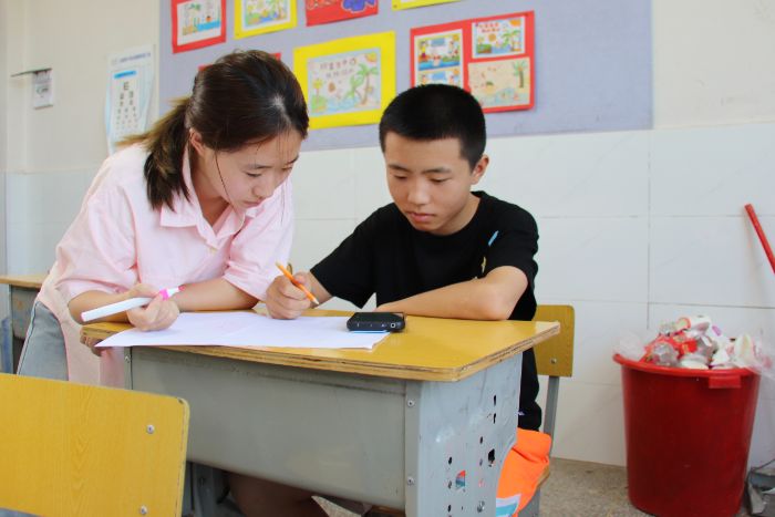 ���ώ�����W����Ժ�_�ˌW�縰����������`�F�ڶ���С�W�_չ������ջ��