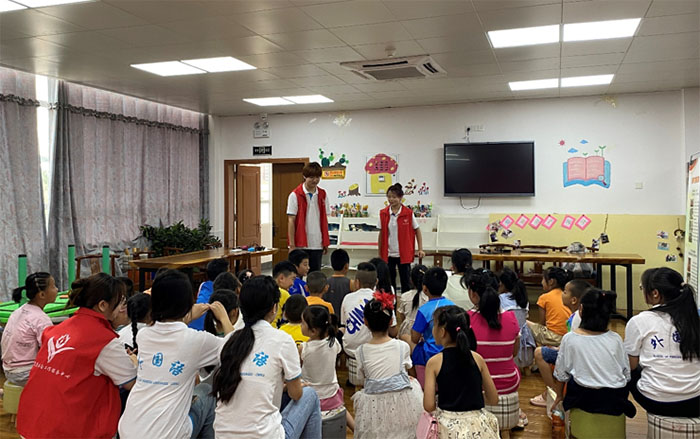 ���A����W�������l���ۇ�������쾫��Ӣ�����E