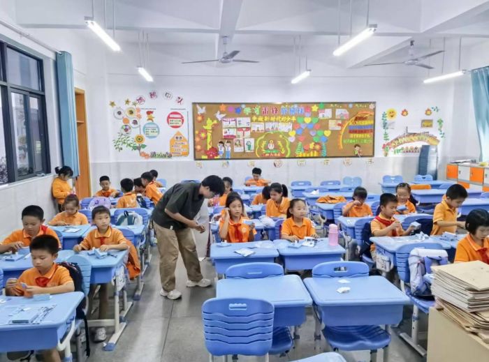 �������ͯ�ɣ����}н��ӳ�lҰ�����V��������W��������f���F꠸�����̩���_չ���Ľ��������{��