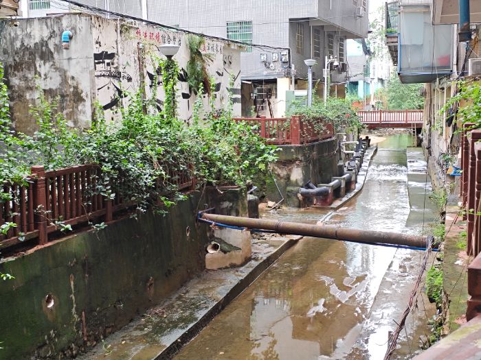 �ഺ�����l(xi��ng)��������ӿ���B(t��i)�׾����`��ˮ�|(zh��)����؟�� ���������Ӻ��W��ģ�MѲ�ӣ������R�e����